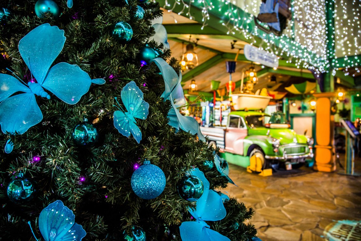 Christmas at Alton Towers (Santa's Sleepovers) Events at Alton Towers